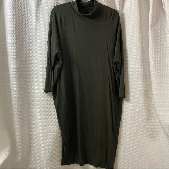 W&W ONCE L&G Turtleneck Signaturesoft Dolman Dress - Picture 2 of 6